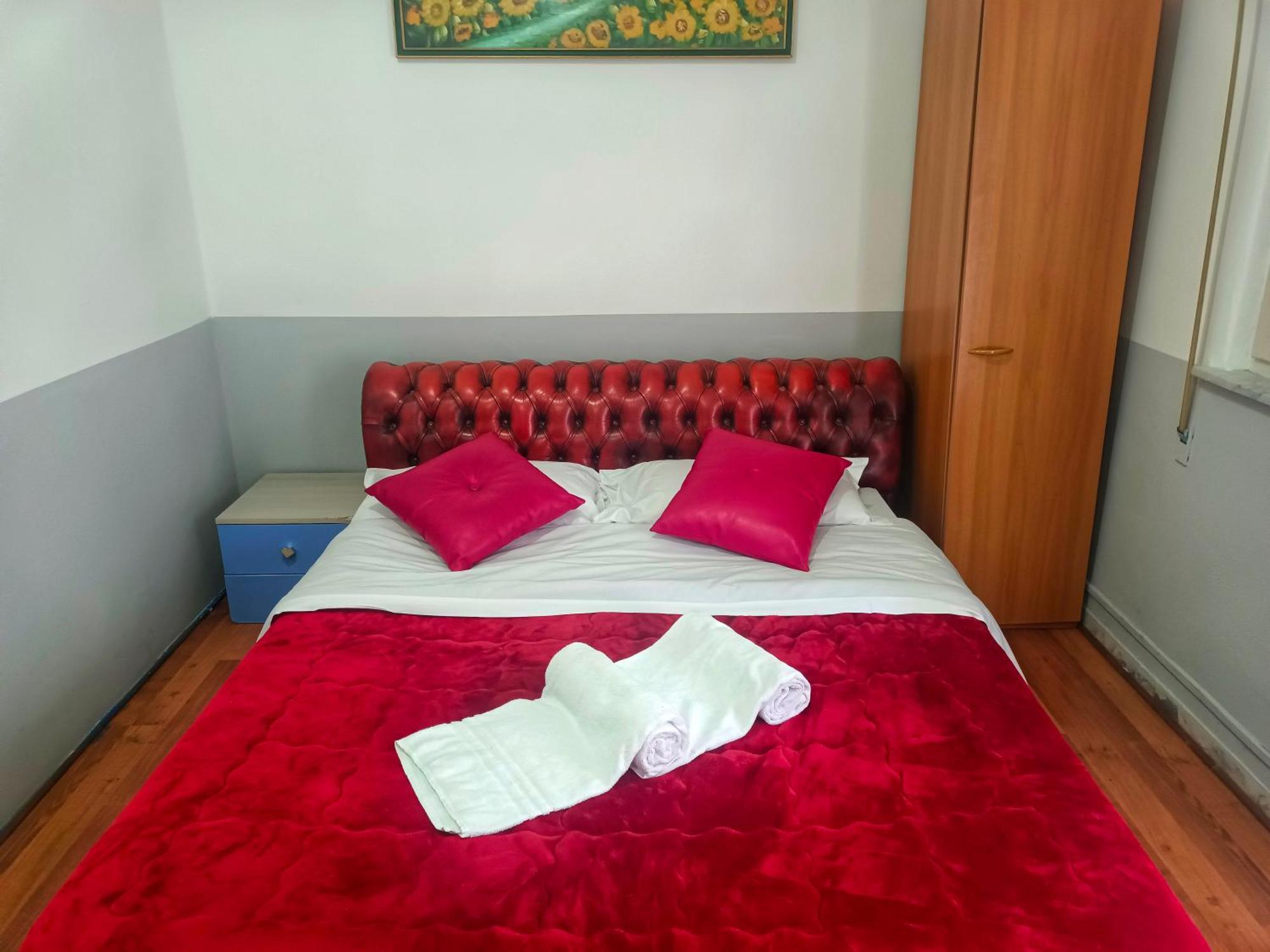 Host Roma Hostel Buitenkant foto